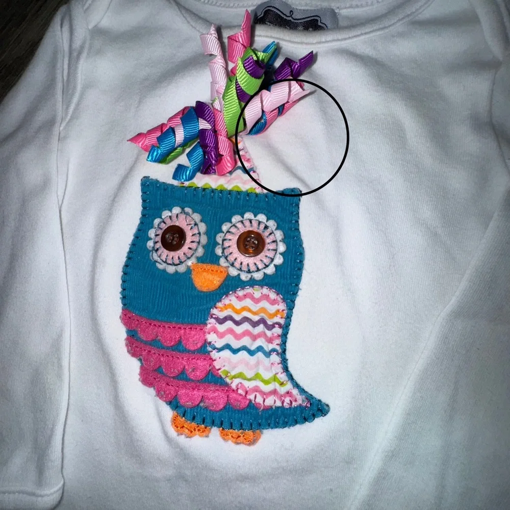 (🆓)*FREE ADD TO BUNDLE* Mud Pie White and Blue Bodysuit with Whimsical Designs
